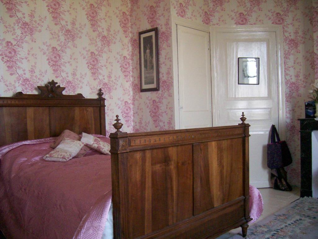 Manoir Angle Bed & Breakfast Blanzay-sur-Boutonne Room photo